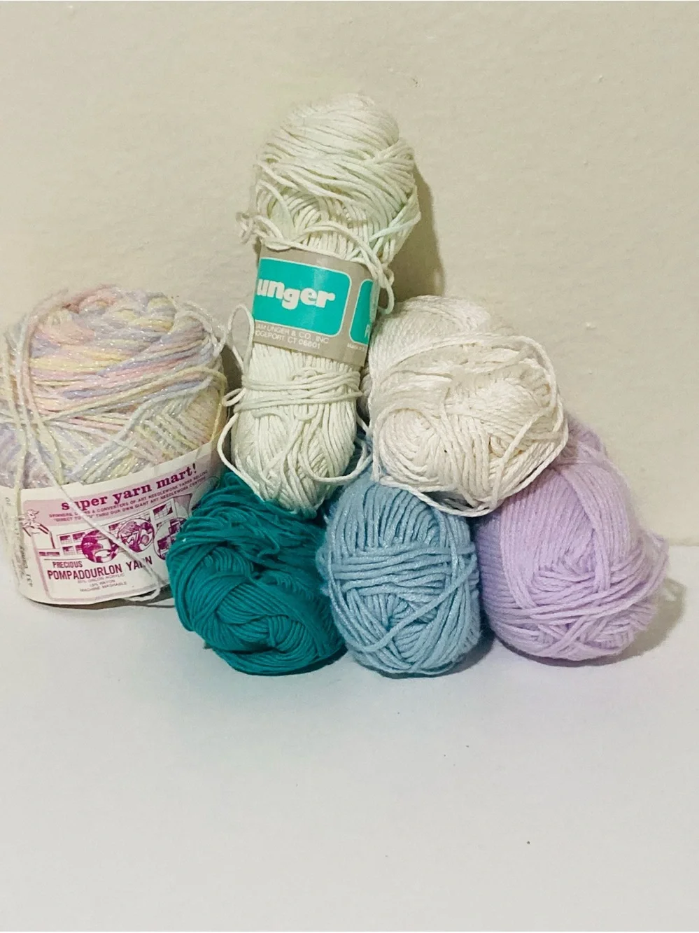 290 g 10.2 oz Assorted Pastel Yarn Skeins